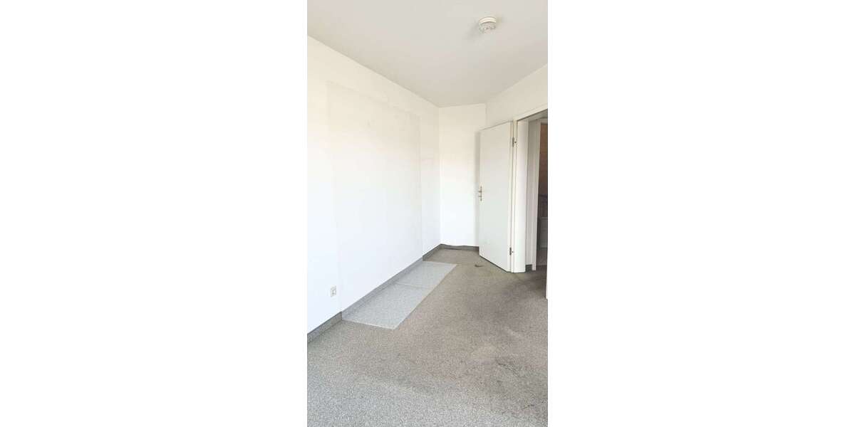 Deine Chance: Renovierungsbedürftige 2-Raum-Wohnung in Dresden-Weißig zu verkaufen! - Etagenwohnung Dresden Schönfeld-Weißig | Angebot:25416211