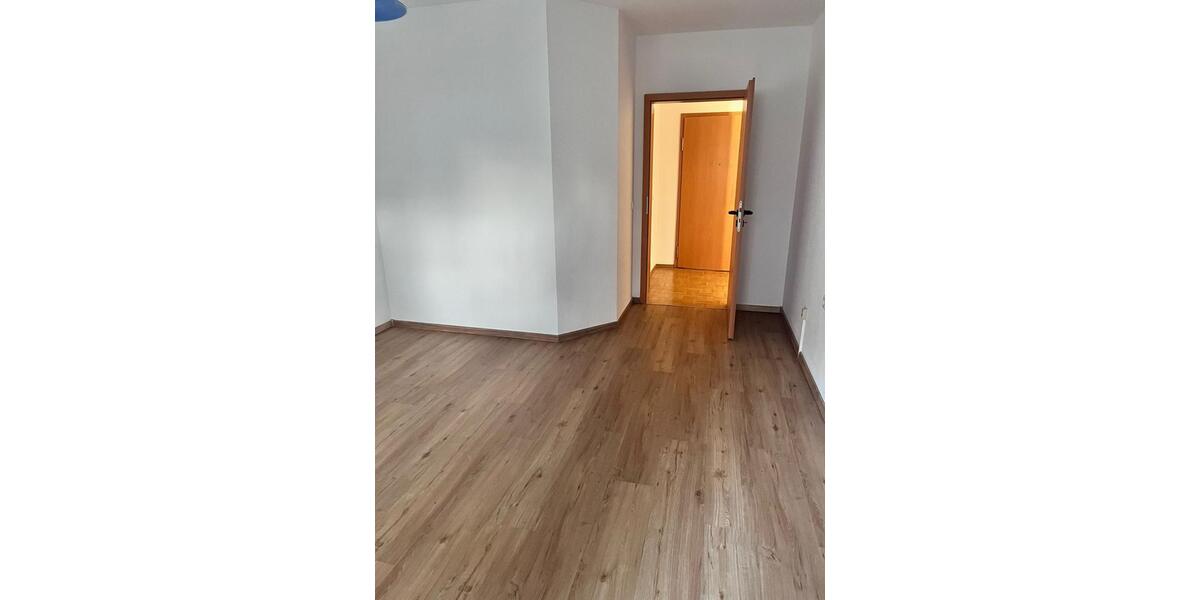 Erdgeschoßwohnung Dresden Leuben - 2 Zimmer, 62 m&sup2;, 750&euro; | Angebot:25783830