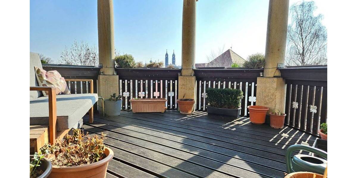 Etagenwohnung Dresden Strehlen - 2 Zimmer, 82 m&sup2;, 775&euro; | Angebot:26595854
