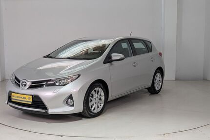 Toyota Auris 63.850 km 13.980 &euro; Dresden 01237
