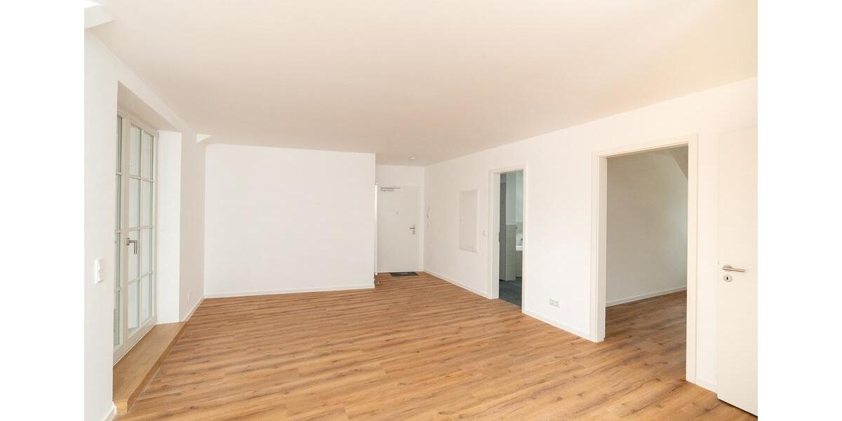 Exklusiver Erstbezug: 6-Zimmer-Dachgeschosswohnung im denkmalgeschützten Lahmann-Sanatorium. 6 zimmer