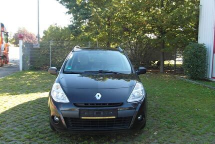 Renault Clio 156.113 km 1.599 &euro; Dresden 01237