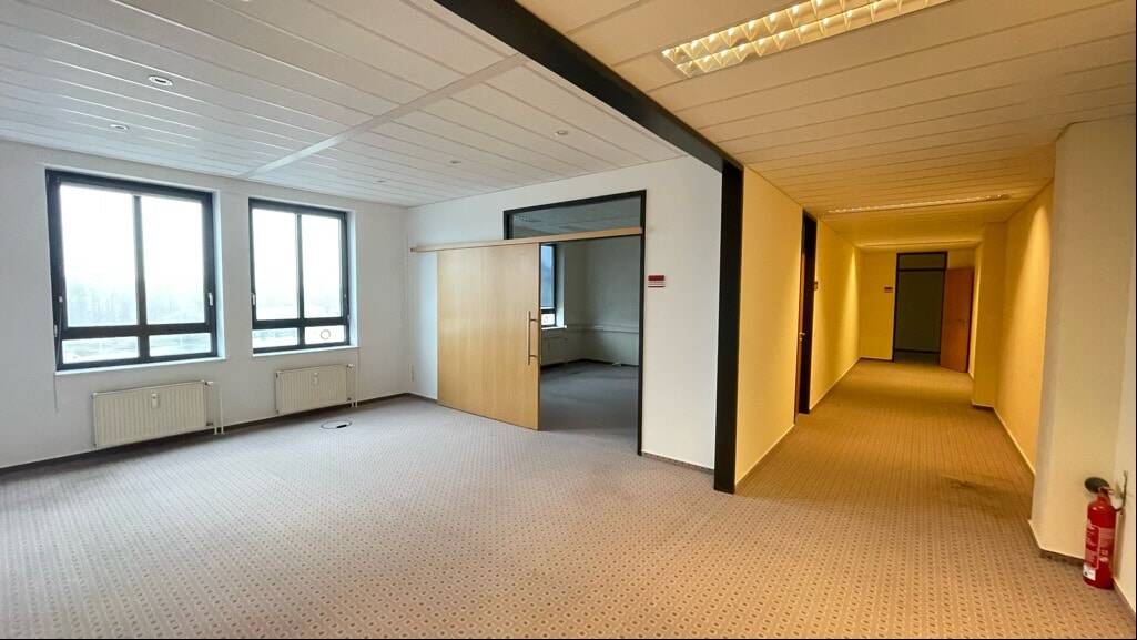 Gewerbeobjekt Dresden Pieschen-Süd - 9 Zimmer, 3.200&euro; | Angebot:23987496