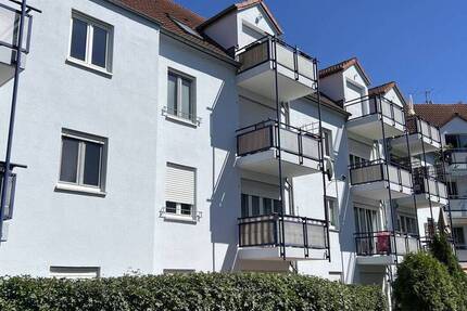 BEZUGSFREI UND NEU RENOVIERT