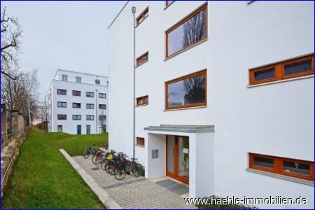 Etagenwohnung Dresden Prohlis - 1 Zimmer, 50 m&sup2;, 587&euro; | Angebot:25758683
