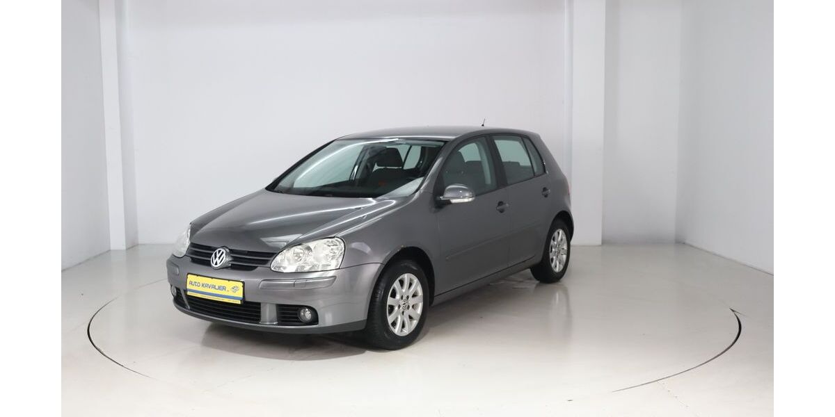 VW Golf 154.069 km 3.290 &euro; Dresden 01237