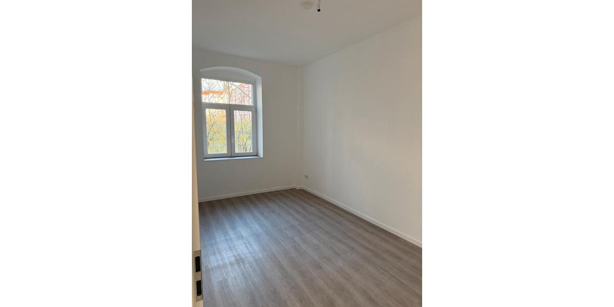 Erdgeschoßwohnung Dresden Schönfeld-Weißig - 4 Zimmer, 93 m&sup2;, 790&euro; | Angebot:24625555