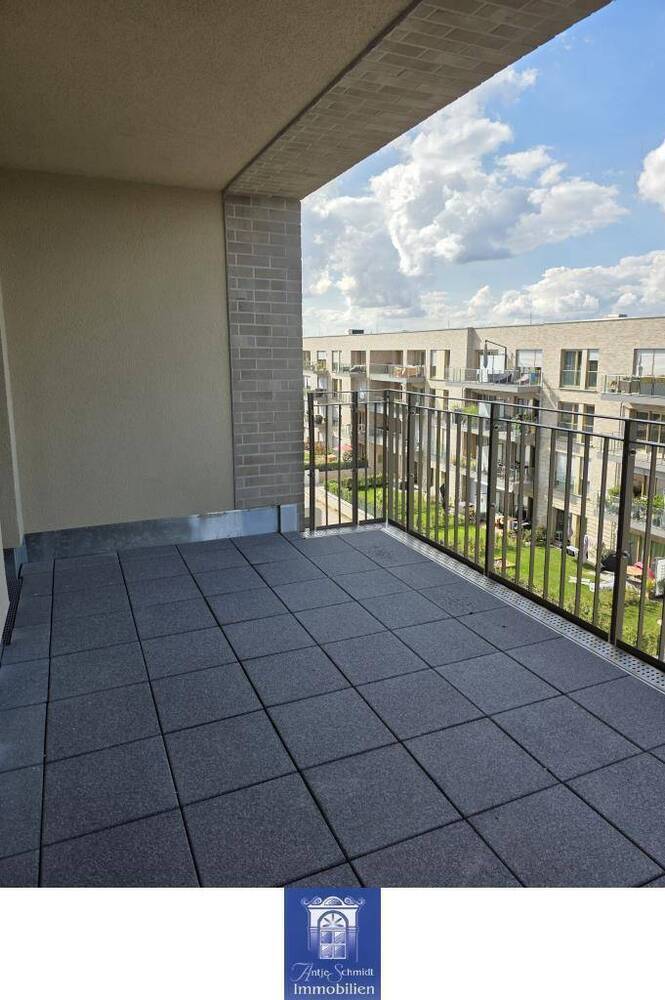 Dem Himmel sehr nah...Wunderschönes Wohnen mit Dachterrasse! Herrlichem Blick über die Stadt!