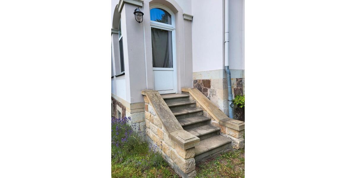 Villa Radebeul - 12 Zimmer, 429 m&sup2;, 1.190.000&euro; | Angebot:27300979