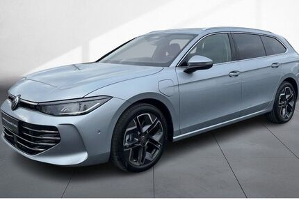 VW Passat Variant 1.505 km 68.890 &euro; Dresden 01067