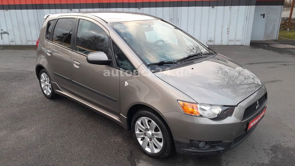 Mitsubishi Colt 109.600 km 6.195 &euro; Dresden 01279