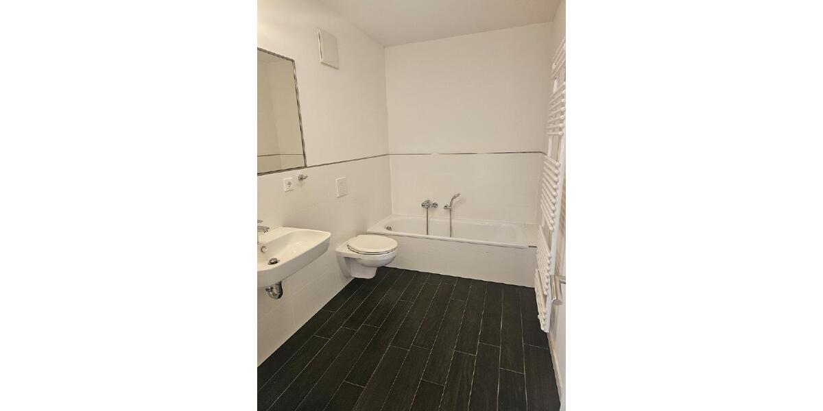 Etagenwohnung Freital - 4 Zimmer, 107 m&sup2;, 1.600&euro; | Angebot:26425638