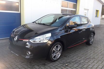 Renault Clio 141.333 km 5.990 &euro; Dresden 01157