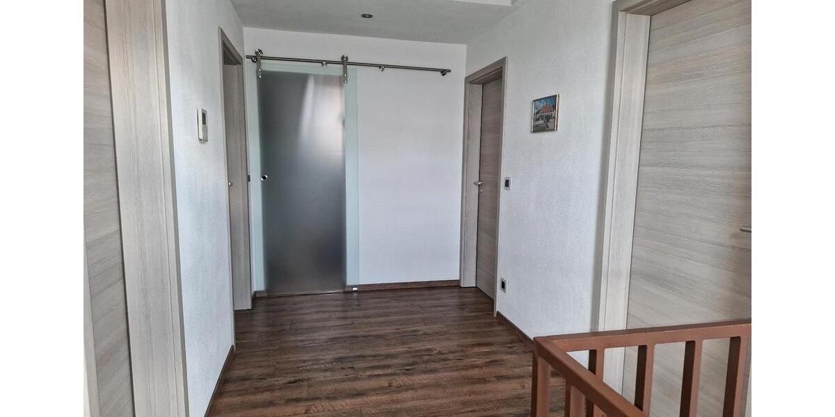 Einfamilienhaus Heidenau - 6 Zimmer, 180 m&sup2;, 530.000&euro; | Angebot:26901131