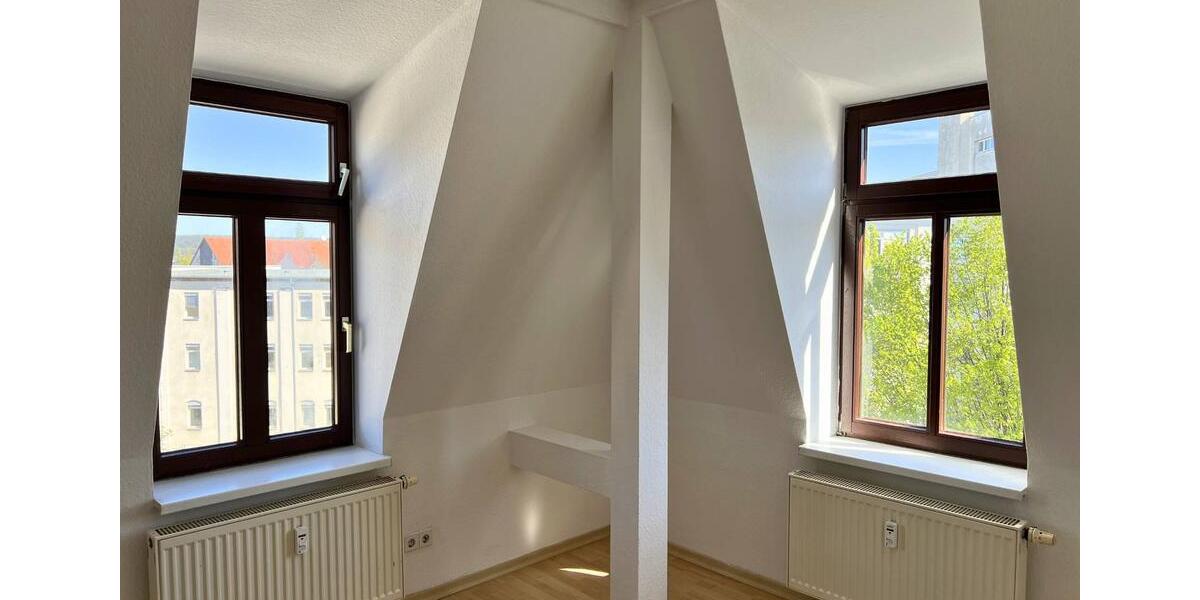 Dachgeschoßwohnung Dresden Neustadt - 3 Zimmer, 63 m&sup2;, 488&euro; | Angebot:26367379