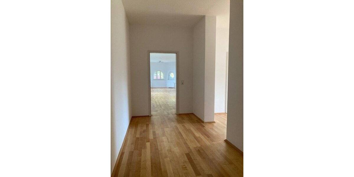Etagenwohnung Dresden Bühlau/Weißer Hirsch - 3 Zimmer, 140 m&sup2;, 1.790&euro; | Angebot:25707803