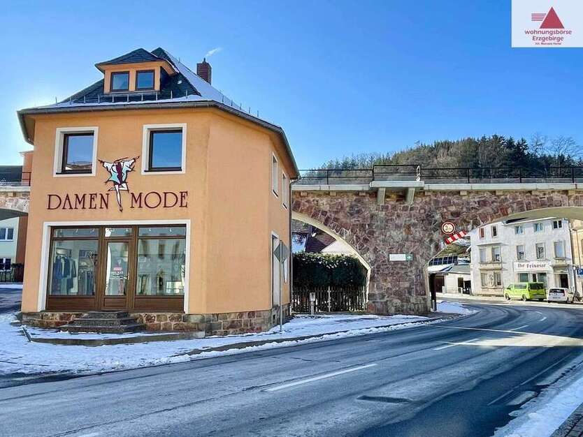 Haus zum Kaufen in DippoldiswaldeSchmiedeberg 165.000 € 124 m²