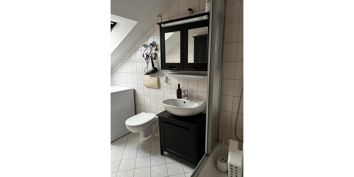 Dachgeschoßwohnung Dresden Neustadt - 3 Zimmer, 92 m&sup2;, 445&euro; | Angebot:25831501