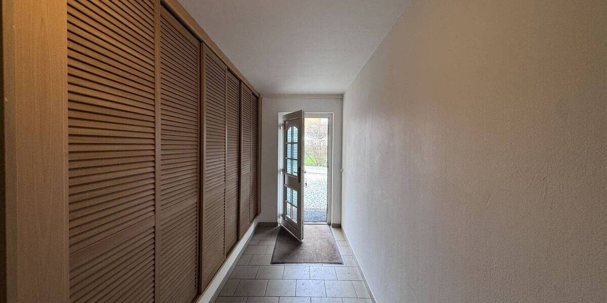 Mehrfamilienhaus, Wohnhaus Dresden Weißig - 9 Zimmer, 280 m&sup2;, 650.000&euro; | Angebot:26108539