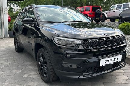 Jeep Compass 42.183 km 28.990 &euro; Dresden 01109