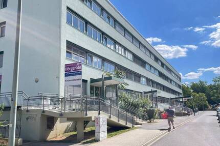 Moderne Praxisfläche im etablierten Gesundheitszentrum Prohlis 4 zimmer