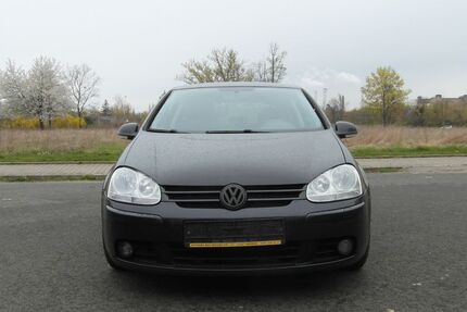 VW Golf 226.655 km 1.699 &euro; Dresden 01237