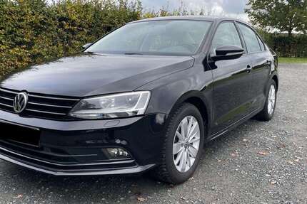 VW Jetta 71.784 km 9.950 € Dresden 01108