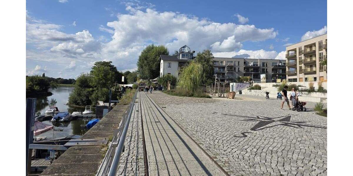 Barrierefreie Dachwohnung mit 2 Balkonen an der Elbe in beliebter HafenCity! Erstbezug! 3 zimmer