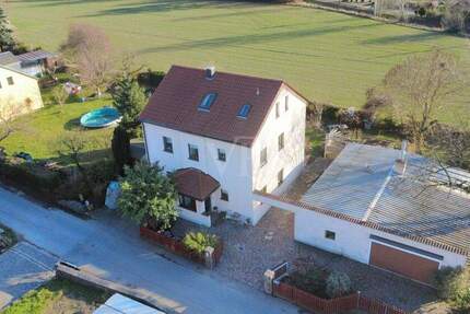 Haus Radebeul - 8 Zimmer, 180 m&sup2;, 520.000&euro; | Angebot:25815561