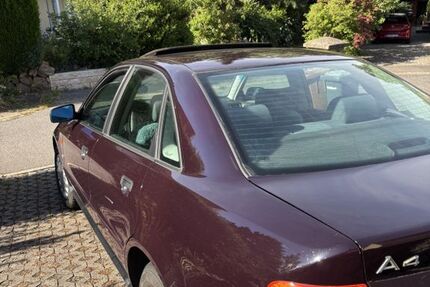 Audi A4 142.000 km 2.900 &euro; Dresden 01328