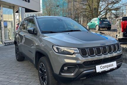 Jeep Compass 82.101 km 23.790 &euro; Dresden 01109