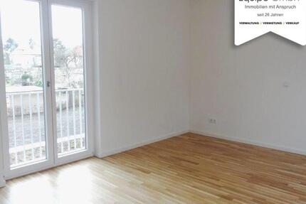 Helle 3-Raumwohnung mit 2-Balkonen und Tageslichtbad wartet ab März auf Sie! 3 zimmer