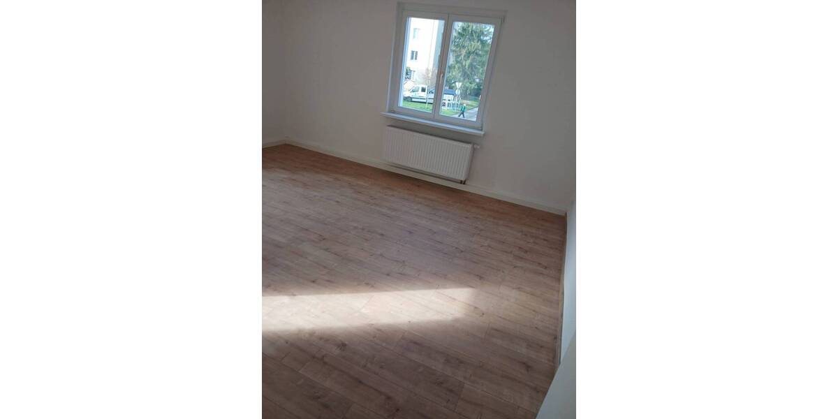 Etagenwohnung Dresden Strehlen - 3 Zimmer, 69 m&sup2;, 625&euro; | Angebot:26243684
