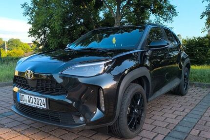 Toyota Yaris Cross 27.000 km 23.500 &euro; Dresden 01237