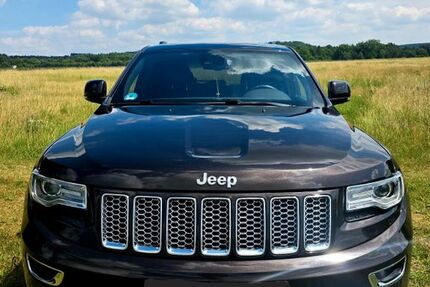 Jeep Grand Cherokee 89.643 km 23.195 &euro; Niederau 01689