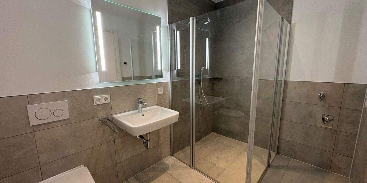 Etagenwohnung Dresden Leipziger Vorstadt - 3 Zimmer, 83 m&sup2;, 1.300&euro; | Angebot:25822638