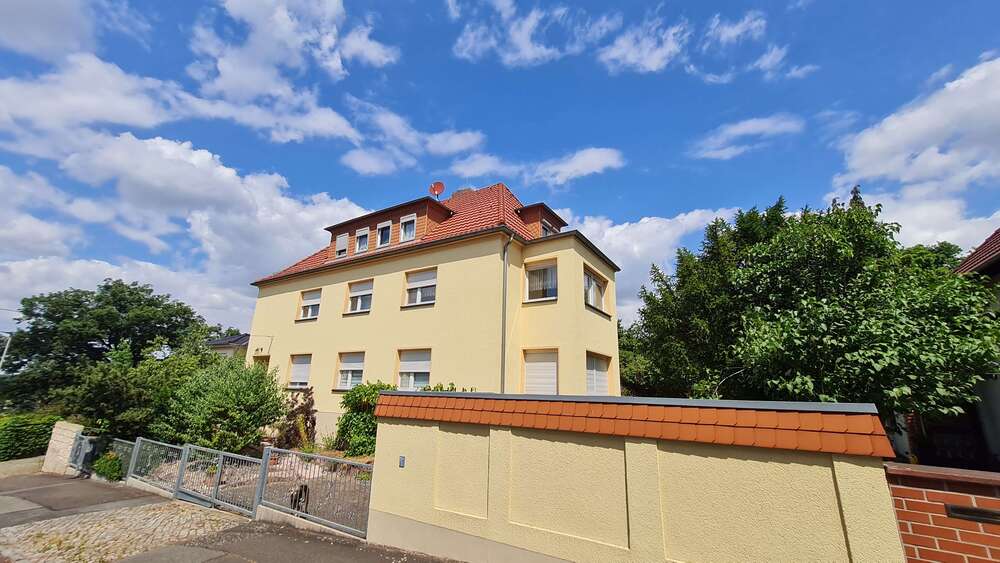 Einfamilienhaus Radebeul - 11 Zimmer, 251 m&sup2;, 585.000&euro; | Angebot:25851525