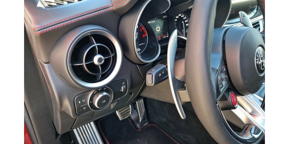 Alfa Romeo Stelvio Quadrifoglio Q4 63.569 km 46.800 &euro; Wilsdruff 01723