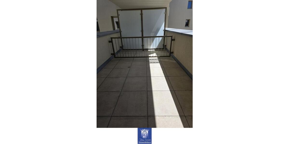 Etagenwohnung Dresden Neustadt - 4 Zimmer, 107 m&sup2;, 1.925&euro; | Angebot:26483003