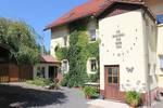 Großes EFH (oder Mehrfamilienhaus) in einem Ortsteil von Dipps!