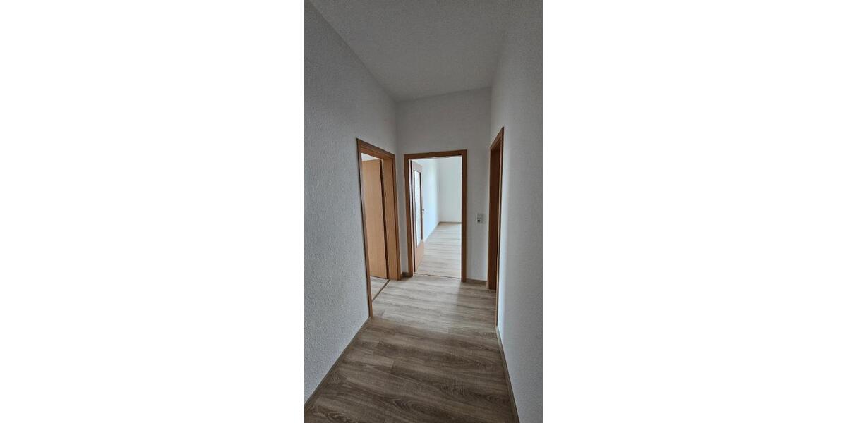 Etagenwohnung Heidenau - 3 Zimmer, 70 m&sup2;, 560&euro; | Angebot:25055699
