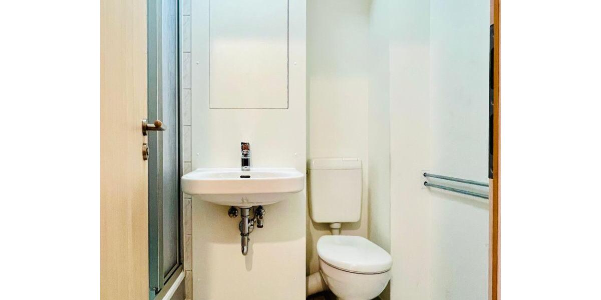Dachgeschoßwohnung Freital - 1 Zimmer, 25 m&sup2;, 171&euro; | Angebot:25996036