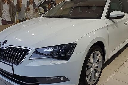 Skoda Superb 199.375 km 14.490 &euro; Dresden 01067