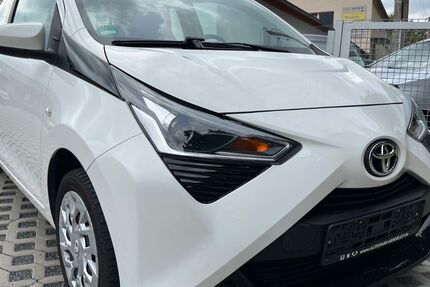 Toyota Aygo (X) 66.831 km 7.900 &euro; Bannewitz 01728