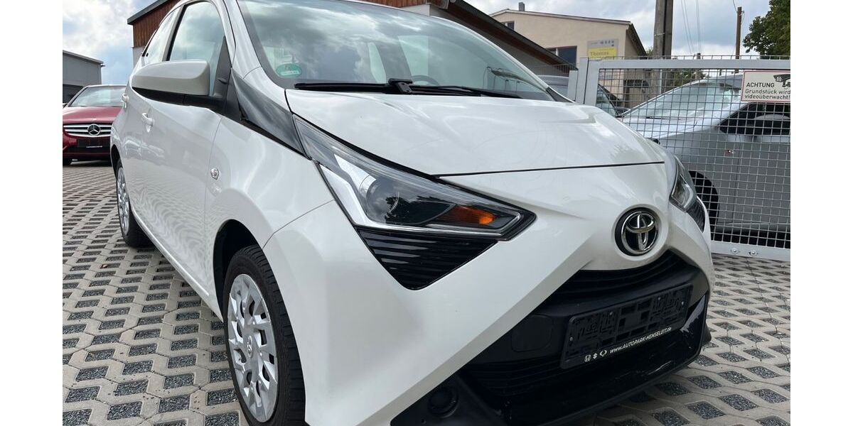 Toyota Aygo (X) 66.831 km 7.900 &euro; Bannewitz 01728