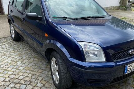 Ford Fusion 83.359 km 2.900 &euro; Radeberg 01454