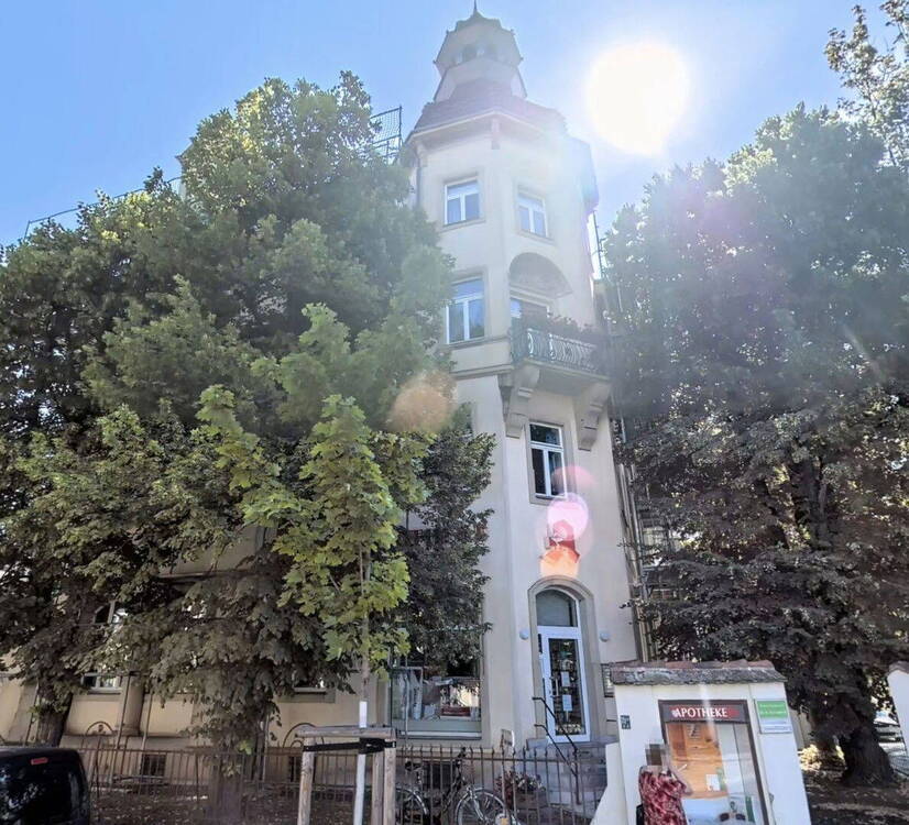Helle AltbauWohnung in toller Lage in Dresden