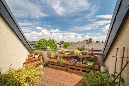 DACHTERRASSE – WANNEN-DUSCHBAD MIT FENSTER – GÄSTE-WC – EINBAUKÜCHE – MAISONETTE - Wohnung Dresden Löbtau | Angebot:26548190