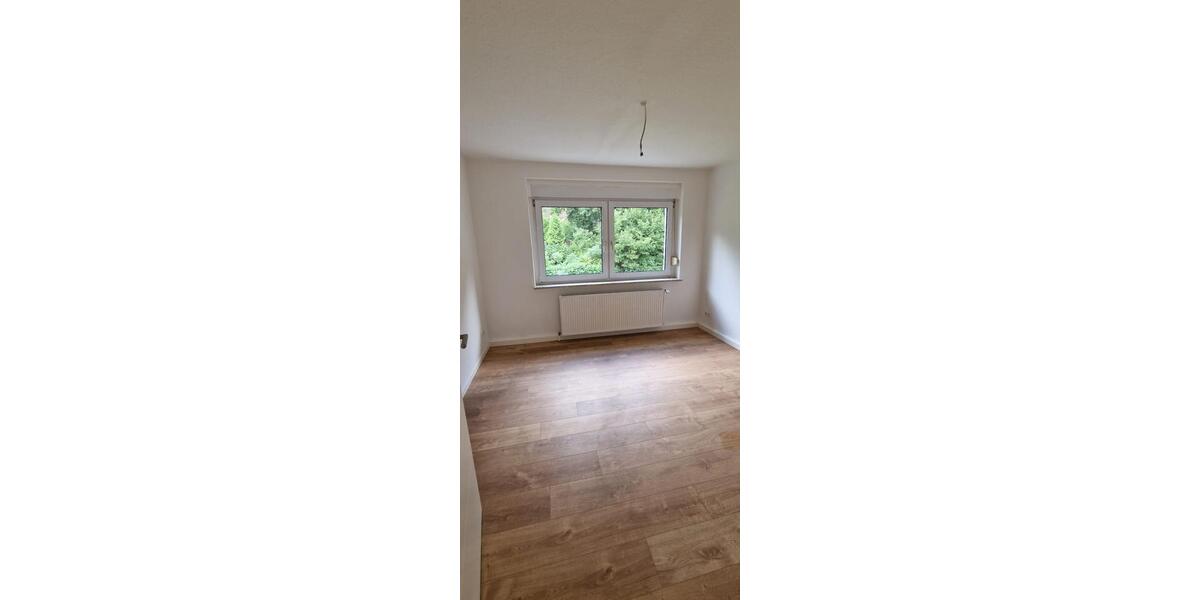 Etagenwohnung Hohnstein - 4 Zimmer, 75 m&sup2;, 75.000&euro; | Angebot:27238367