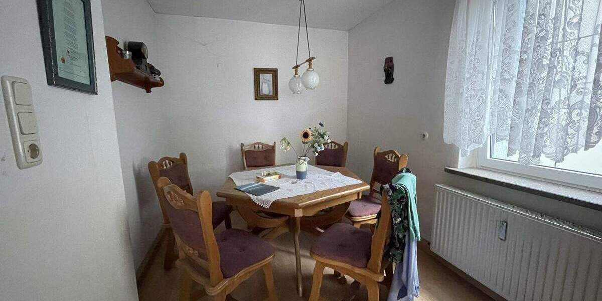 Mehrfamilienhaus, Wohnhaus Heidenau - 9 Zimmer, 150 m&sup2;, 270.000&euro; | Angebot:25705125